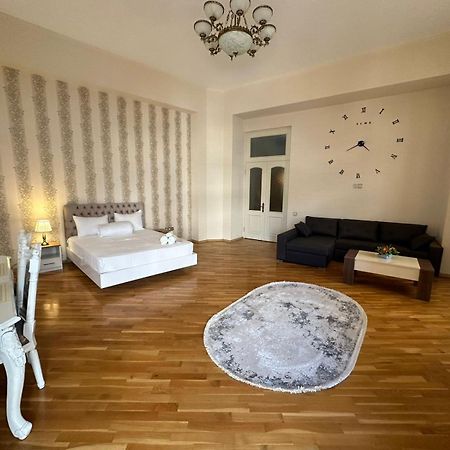 White Boutique Nizami Hotel باكو المظهر الخارجي الصورة