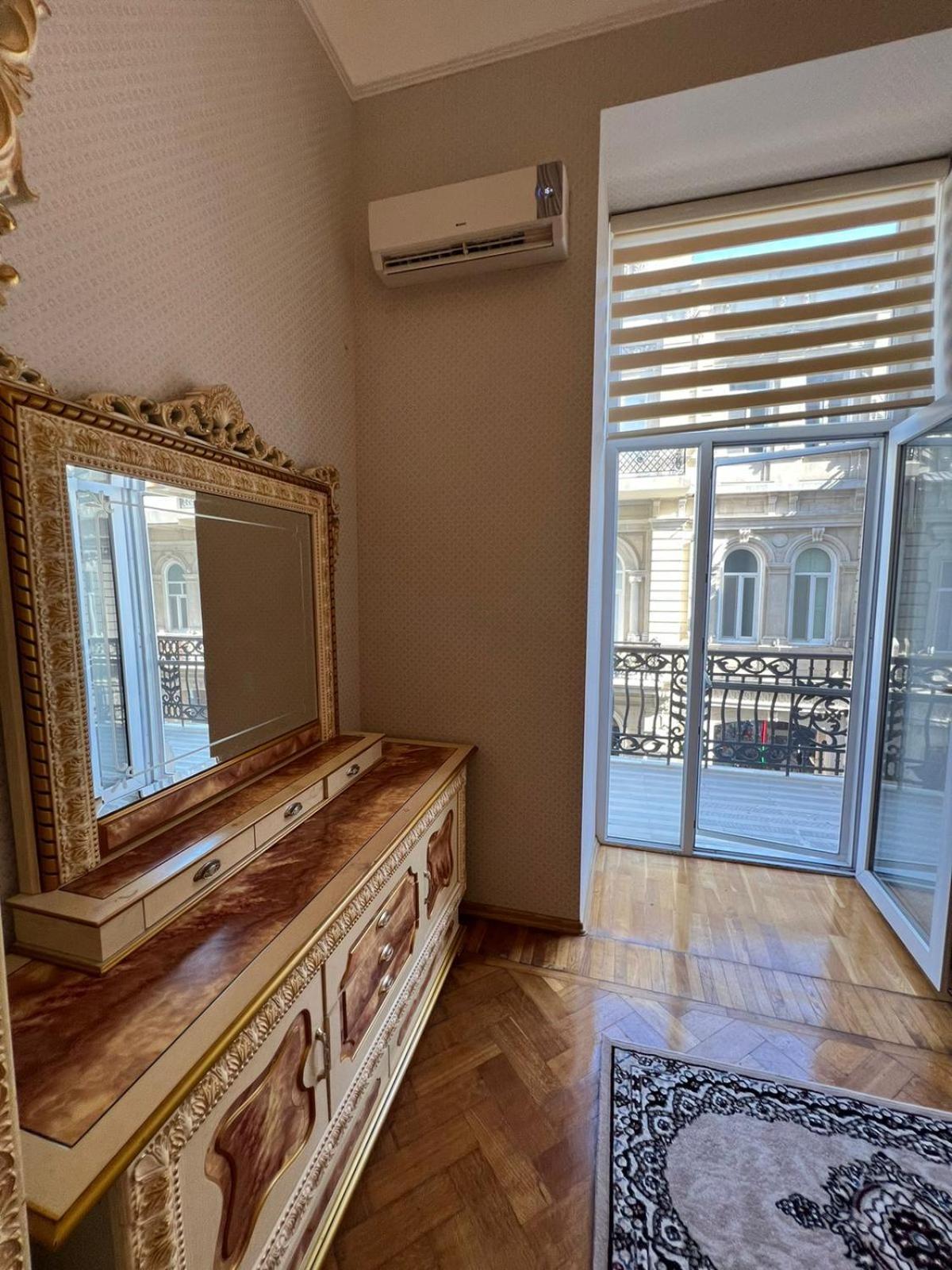 White Boutique Nizami Hotel باكو المظهر الخارجي الصورة